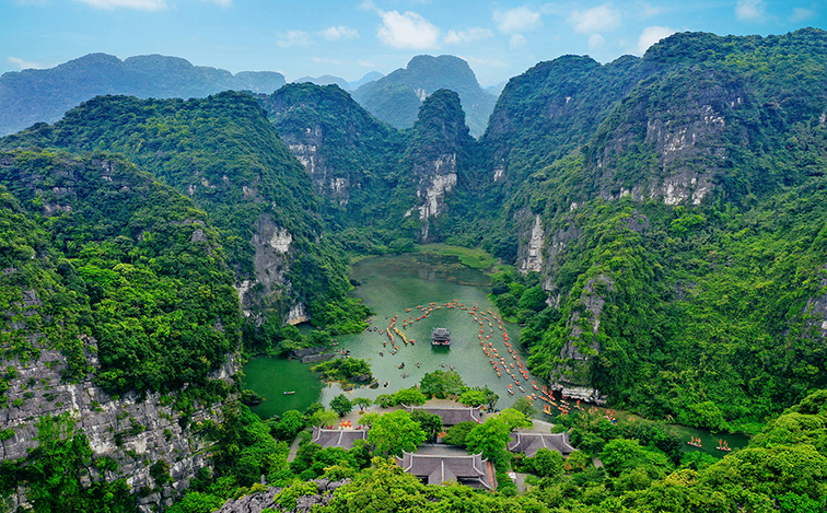 diem-den-du-lich-kham-pha-lang-viet-co-hanh-trinh-nguoc-dong-thoi-gian-tai-ninh-binh-320