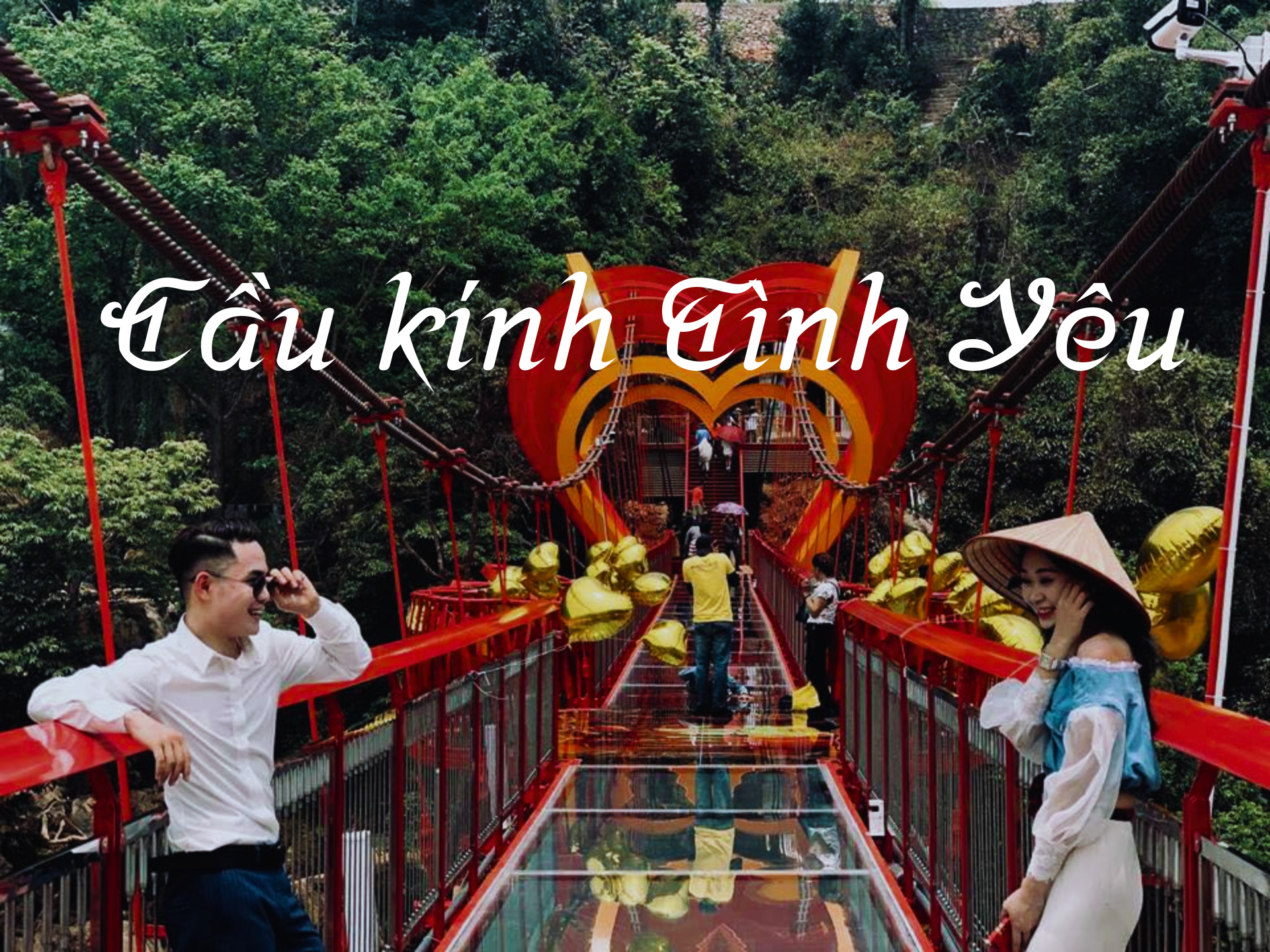 Cầu kính Tình Yêu Mộc Châu: Khoảnh khắc lãng mạn giữa thiên nhiên